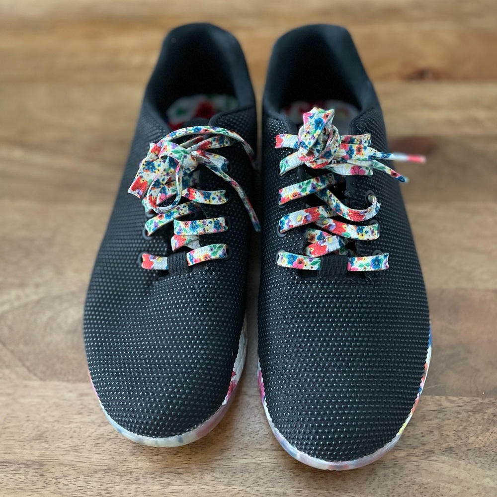 NOBULL trainers black with floral print
